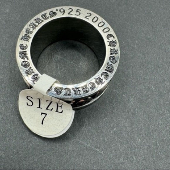 NIB Chrome Hearts Ring size 7 .925 rare vintage 2000s series was comped at $1100 - Picture 3 of 5